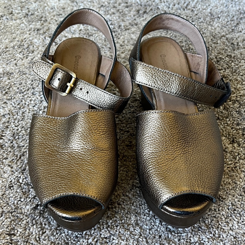 Chocolat Blu Metallic Bronze Peep-Toe Slingback Sandals